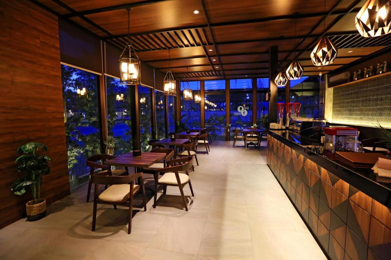 โรงแรม นิว เซอร์ยา บันยูวังงี ภายนอก รูปภาพ