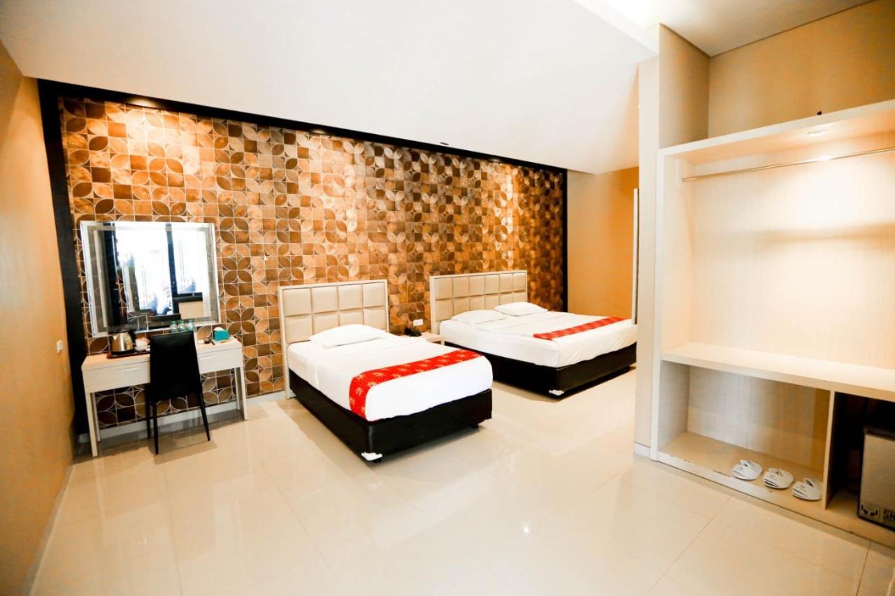 โรงแรม นิว เซอร์ยา บันยูวังงี ภายนอก รูปภาพ