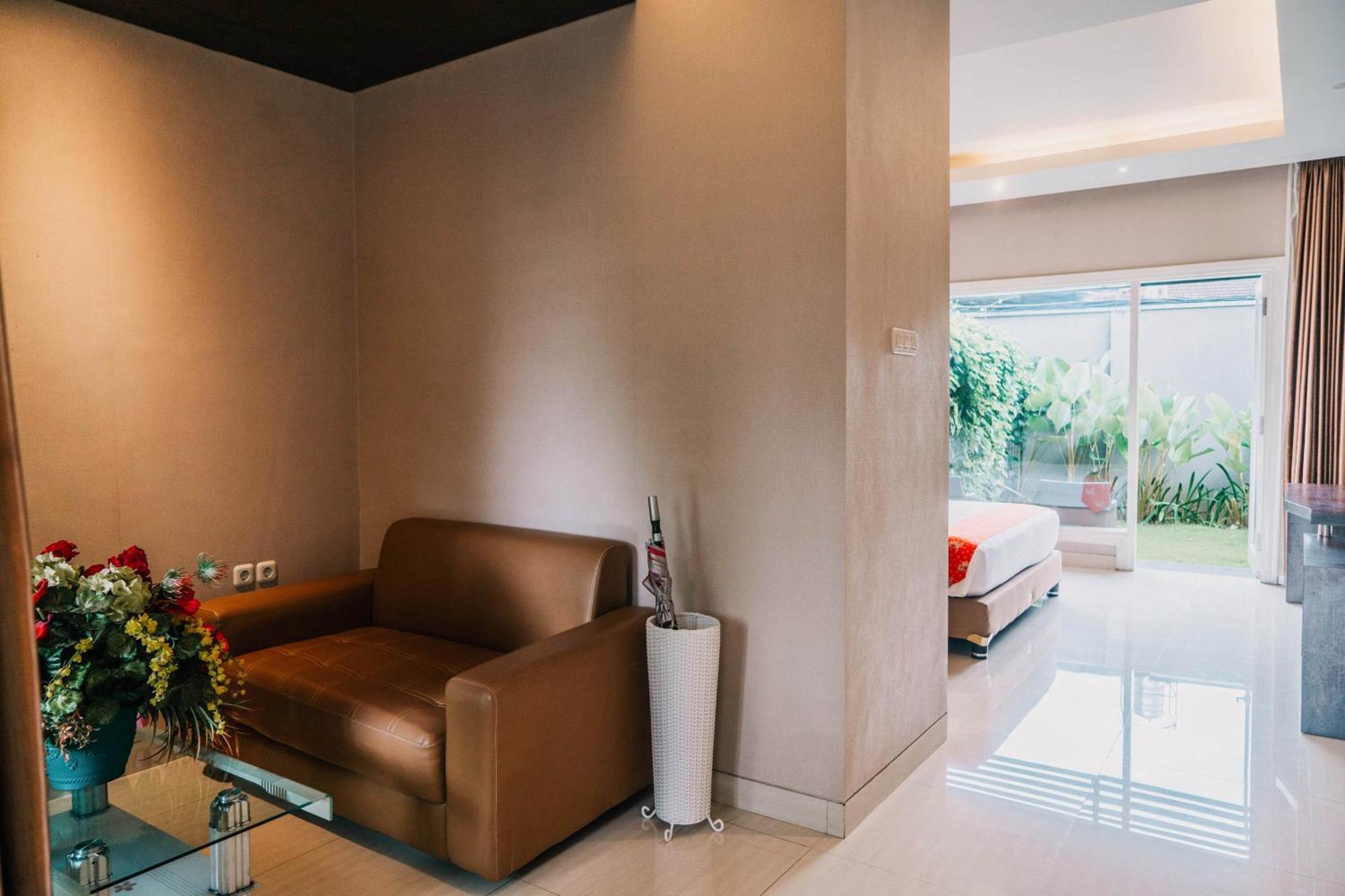 โรงแรม นิว เซอร์ยา บันยูวังงี ภายนอก รูปภาพ